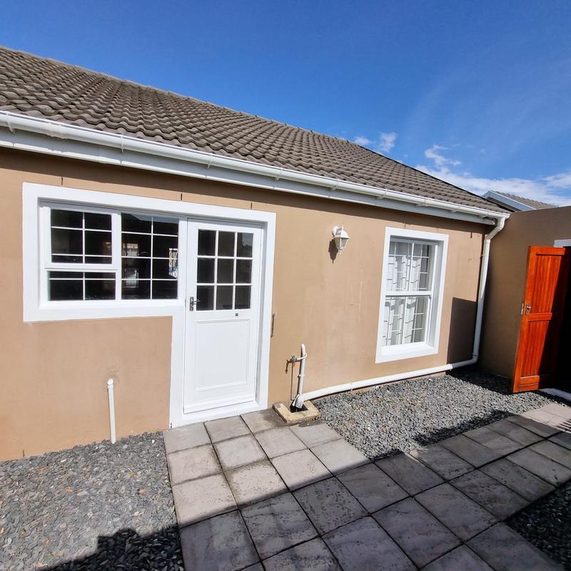 2 Bedroom Property for Sale in Guldenland Western Cape